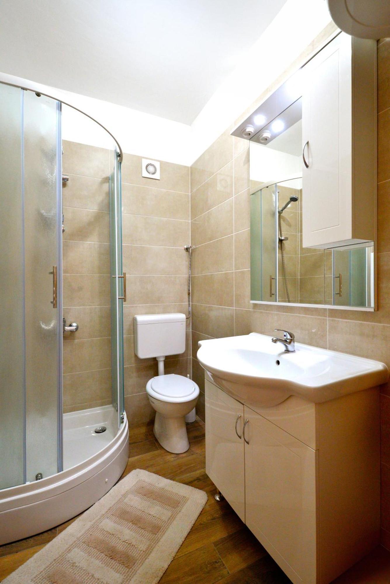 Apartments Goranka 穆泰尔岛 外观 照片